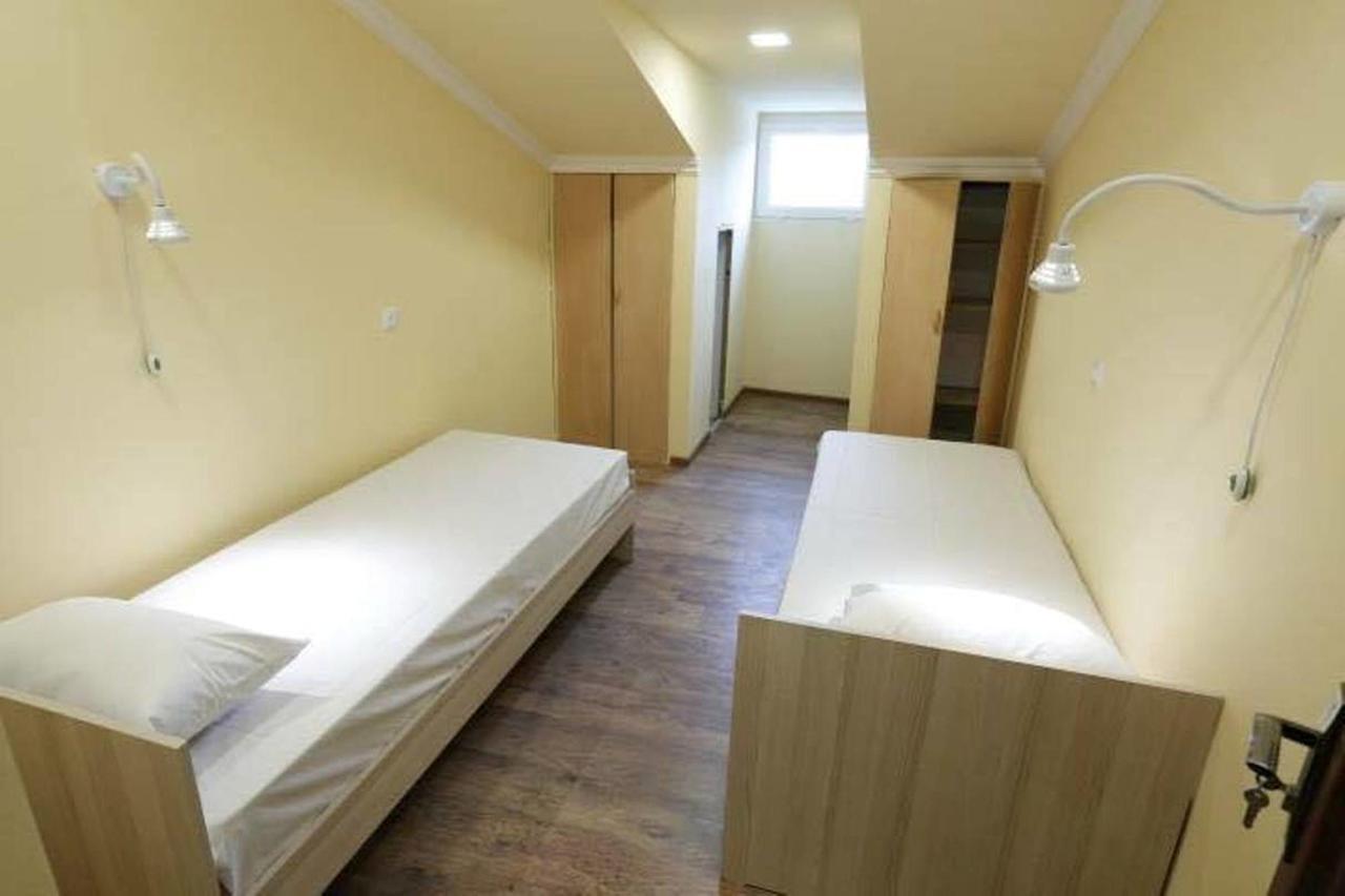 Your Hostel Yerevan Luaran gambar