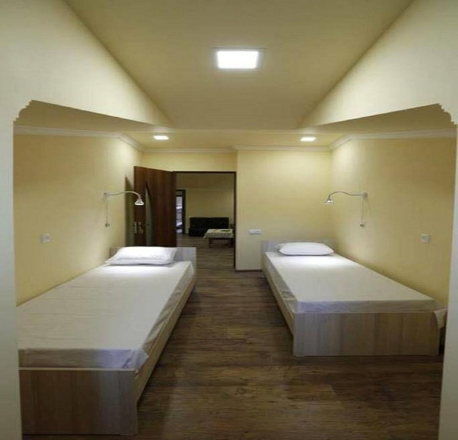 Your Hostel Yerevan Luaran gambar