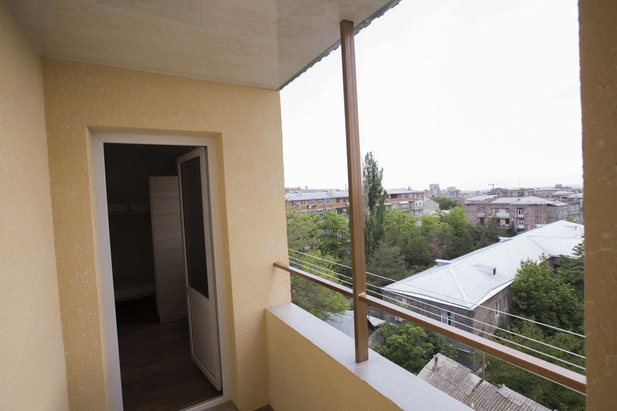 Your Hostel Yerevan Luaran gambar