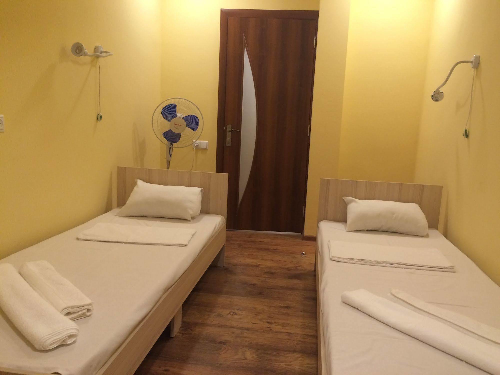 Your Hostel Yerevan Luaran gambar