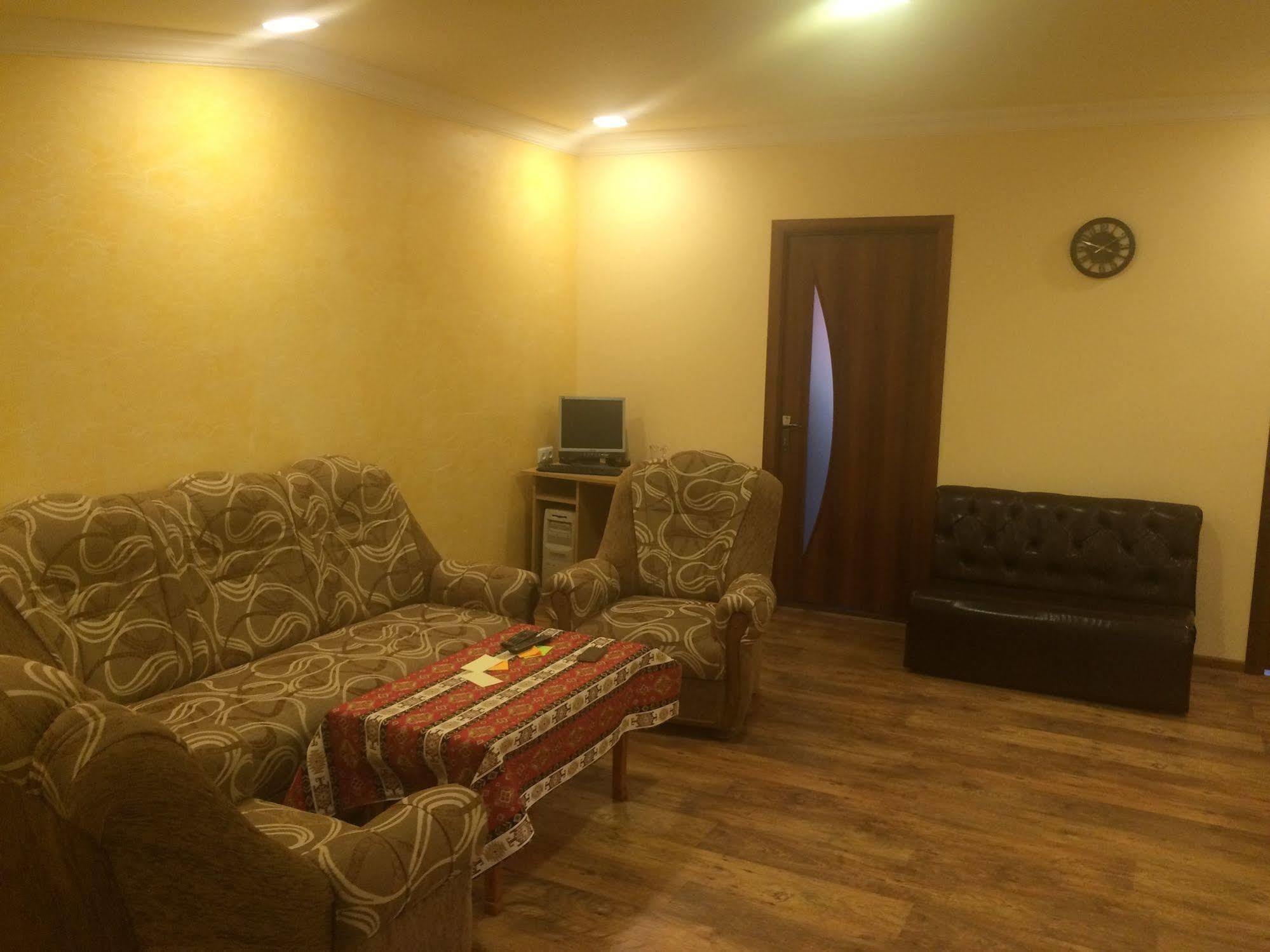 Your Hostel Yerevan Luaran gambar