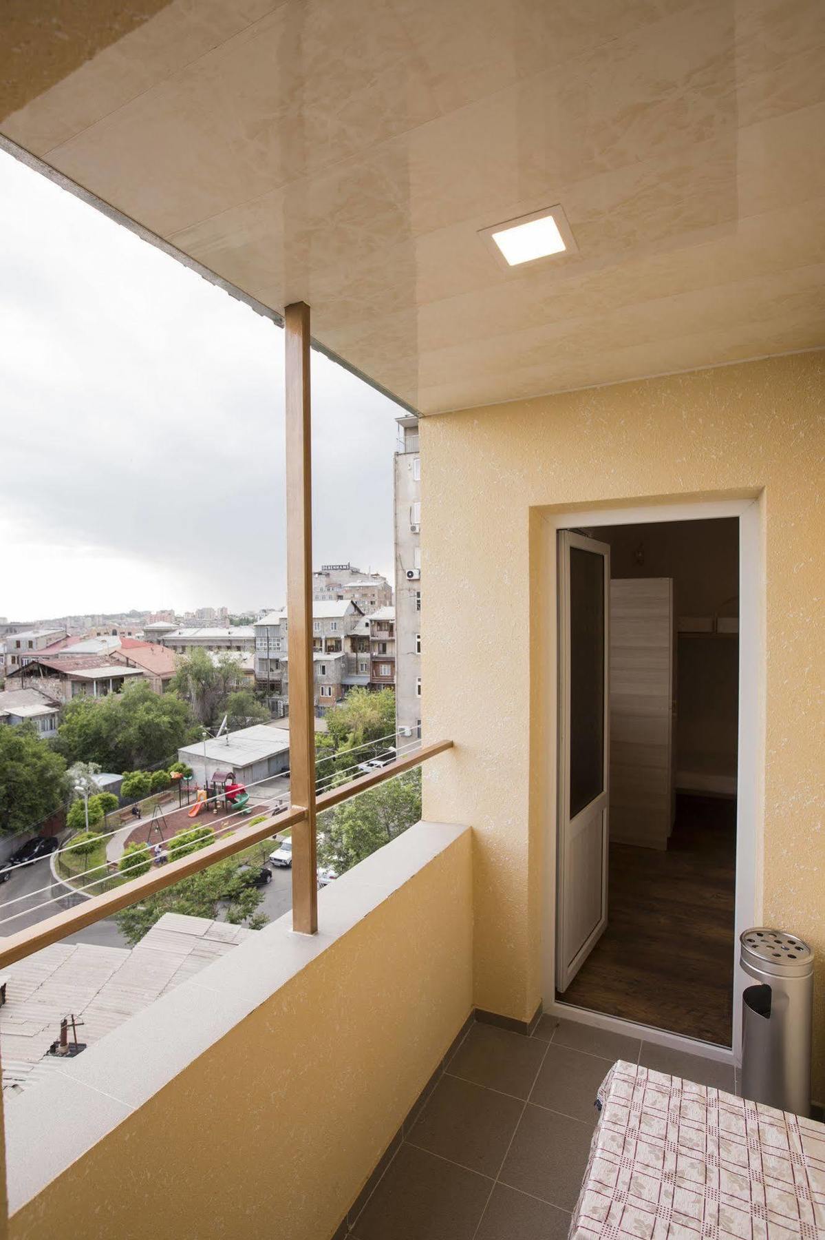 Your Hostel Yerevan Luaran gambar