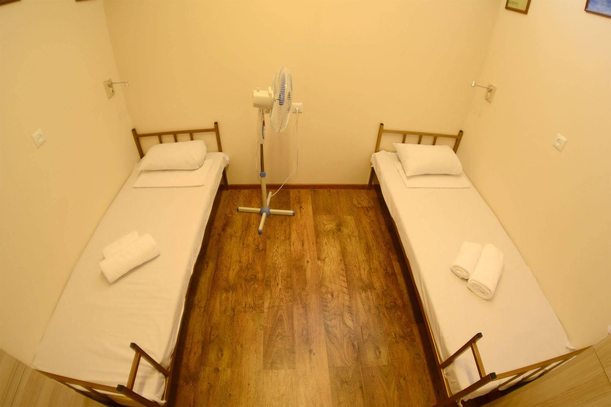 Your Hostel Yerevan Luaran gambar