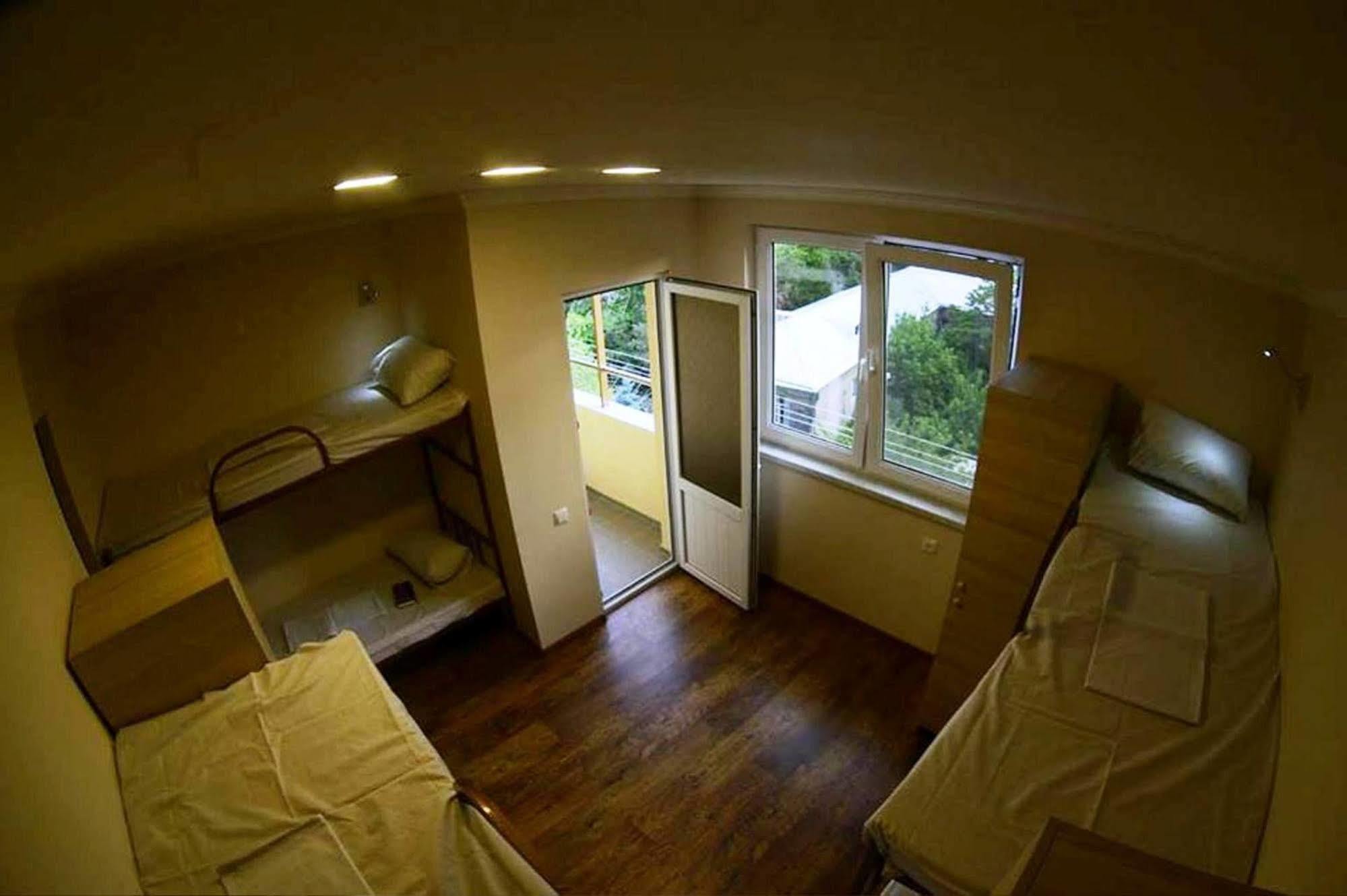 Your Hostel Yerevan Luaran gambar