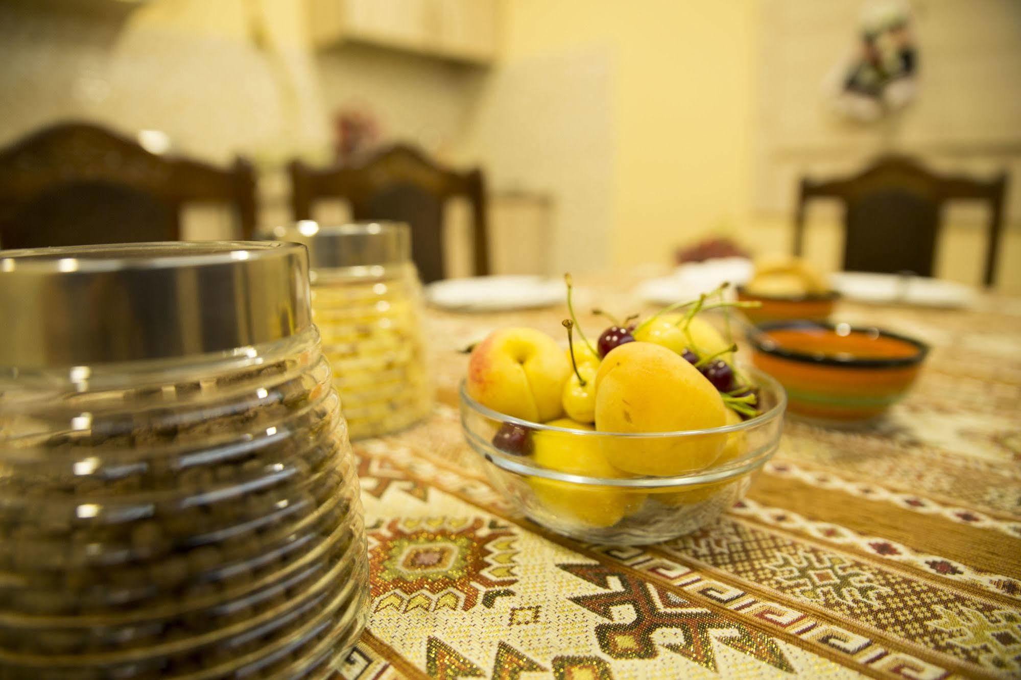 Your Hostel Yerevan Luaran gambar